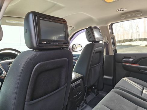 Used 2013 Chevrolet Tahoe LS w/ Convenience Package AWD/4WD image 14