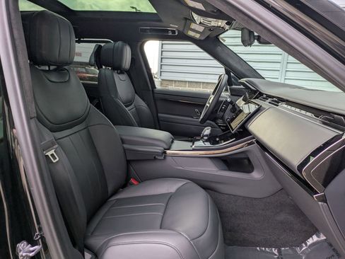 Used 2025 Land Rover Range Rover Sport Autobiography image 30