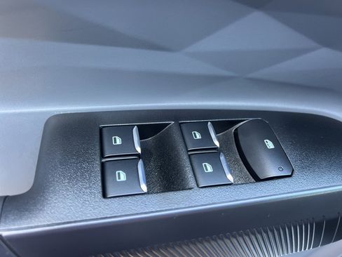 New 2025 Ford Maverick XL image 12