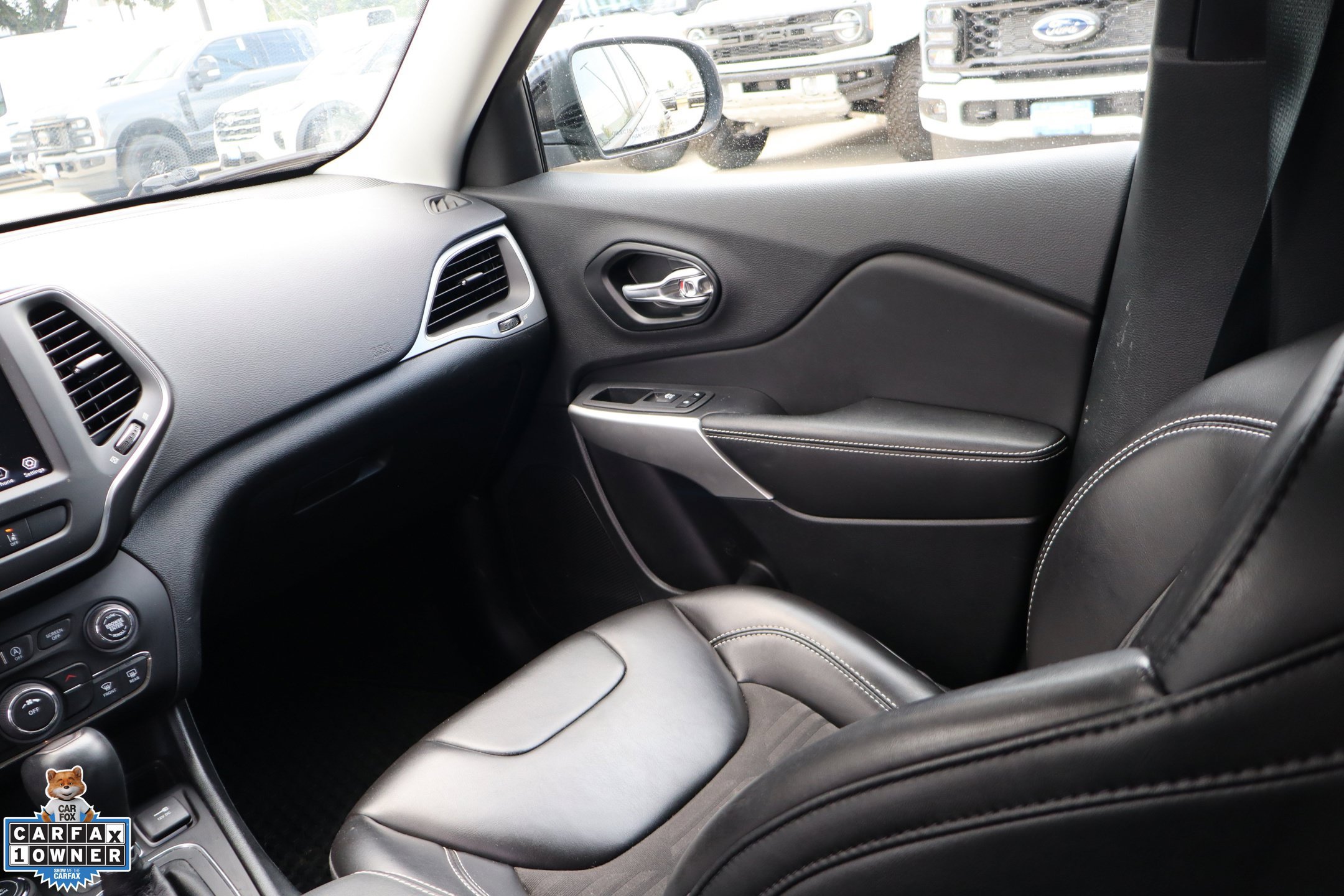 Used 2022 Jeep Cherokee Latitude AWD/4WD image 25