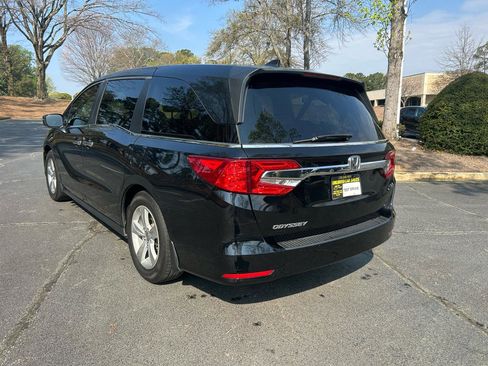 Used 2018 Honda Odyssey EX image 3