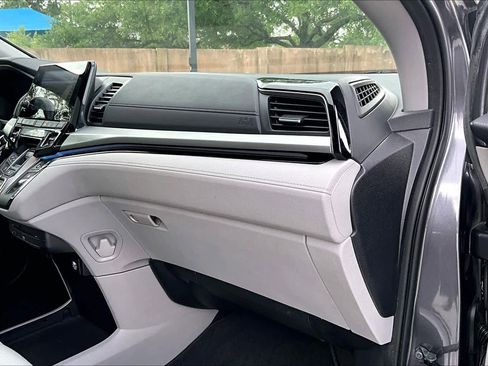 Used 2019 Honda Odyssey Elite image 18
