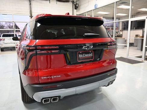 New 2026 Chevrolet Traverse LT w/ Driver Confidence Package image 6