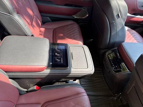 Used 2025 INFINITI QX80 Autograph AWD/4WD image 12
