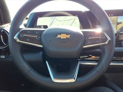 New 2026 Chevrolet Equinox LT w/ Safety and Technology Package image 18