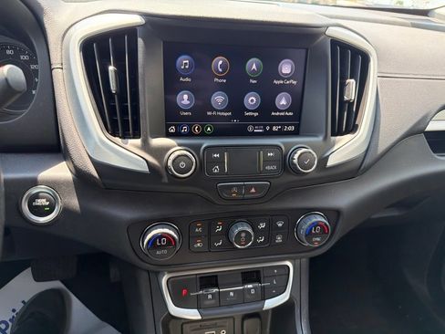 Used 2024 GMC Terrain SLE w/ Driver Convenience Package FWD image 23