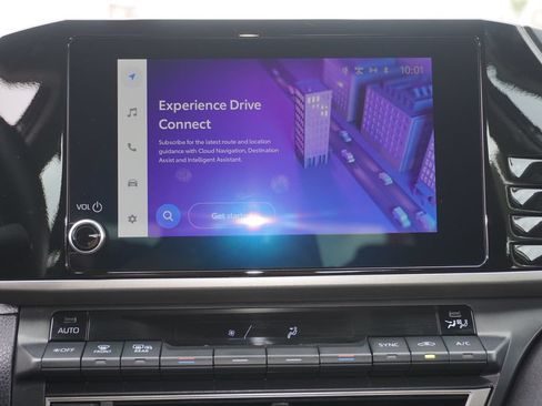 Used 2025 Toyota Camry LE FWD image 14