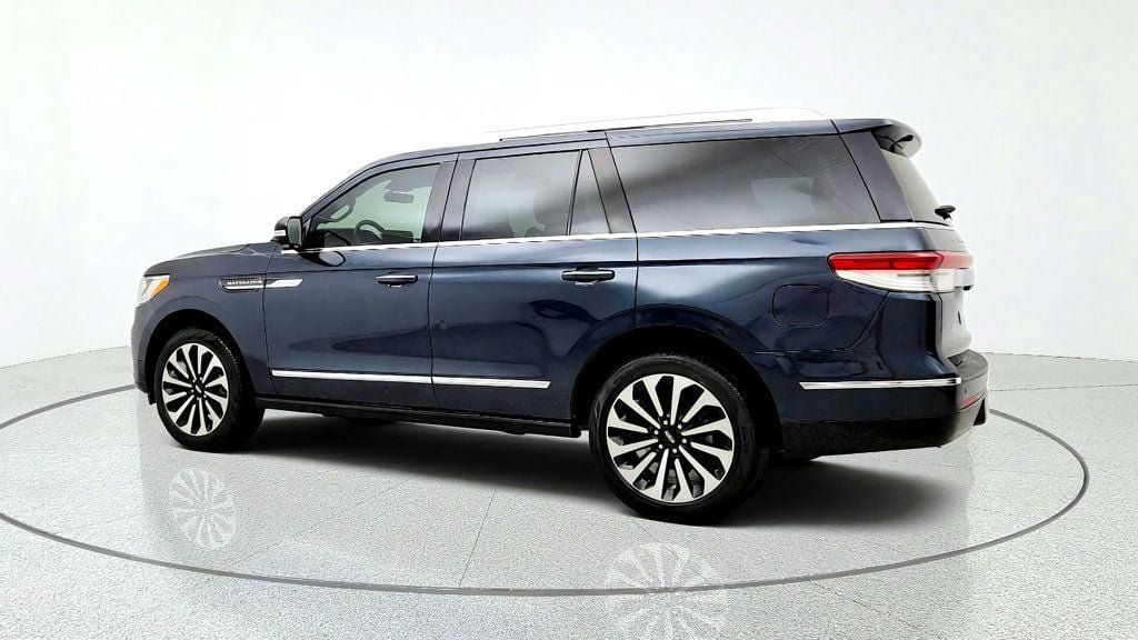 Used 2022 Lincoln Navigator Reserve RWD image 7