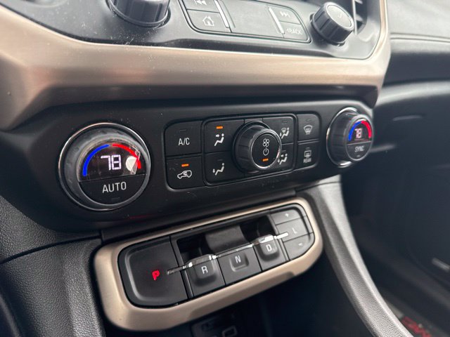 Used 2023 GMC Acadia Denali w/ Denali Ultimate Package AWD/4WD image 17