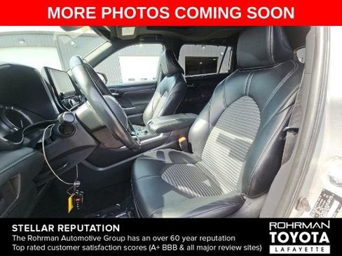 Used 2023 Toyota Highlander XSE image 7