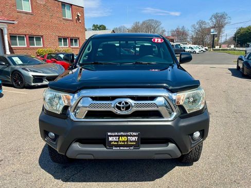 Used 2012 Toyota Tacoma 4x4 Regular Cab image 2
