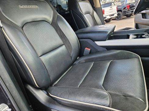 Used 2019 RAM 1500 Laramie image 29