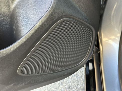 Used 2024 Buick Encore GX Sport Touring image 21