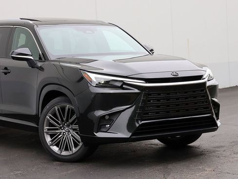 New 2026 Lexus TX 350 AWD image 2