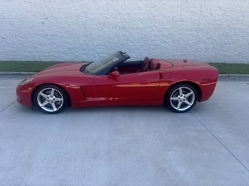 Used 2005 Chevrolet Corvette Convertible w/ Preferred Equipment Group RWD image 20