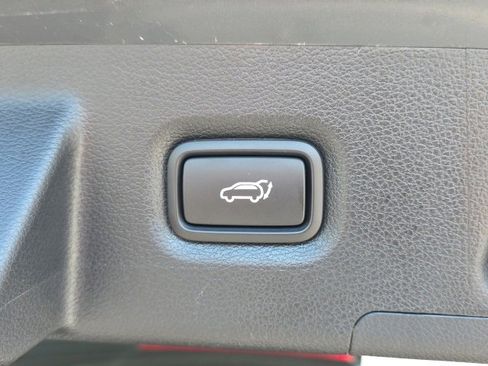 Used 2019 Hyundai Santa Fe SEL image 23