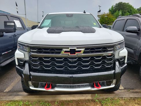 Used 2022 Chevrolet Silverado 1500 ZR2 AWD/4WD image 2