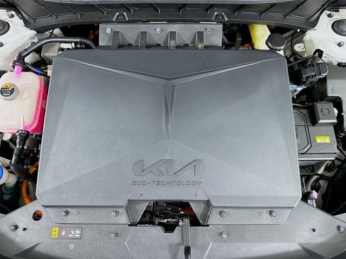 Used 2024 Kia Niro Wind w/ Wind Preserve Package FWD image 33