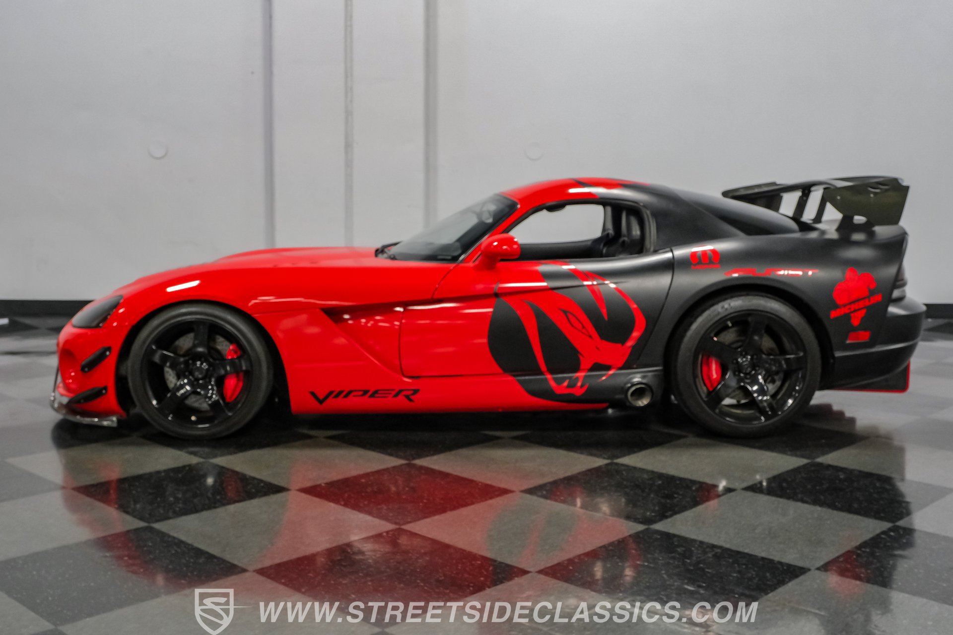 Used 2006 Dodge Viper SRT-10 RWD image 7