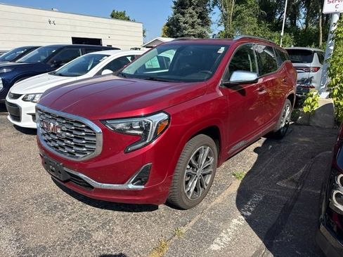 Used 2018 GMC Terrain Denali AWD/4WD image 4