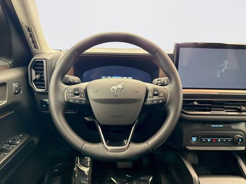 Used 2025 Ford Bronco Sport Outer Banks w/ Outer Banks Tech Package+ image 12