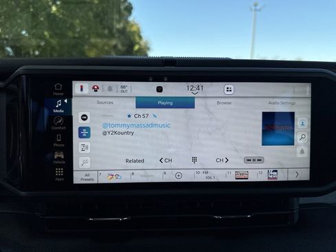 Used 2024 Jeep Gladiator Sport image 30