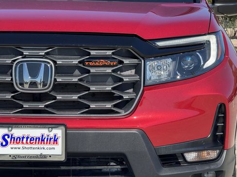 Used 2025 Honda Ridgeline TrailSport image 8