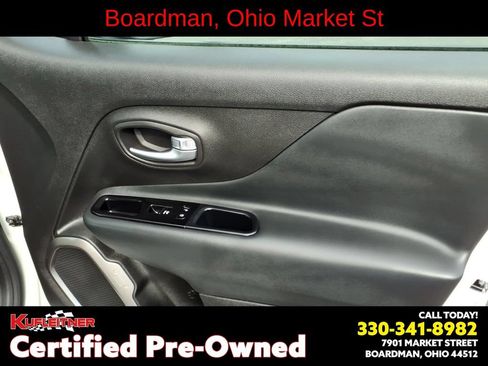 Used 2022 Jeep Renegade Latitude AWD/4WD image 19