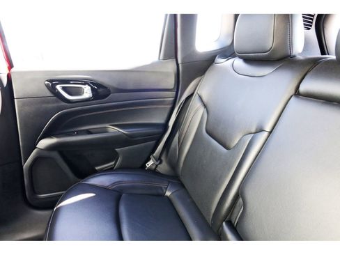 Used 2023 Jeep Compass Limited image 14