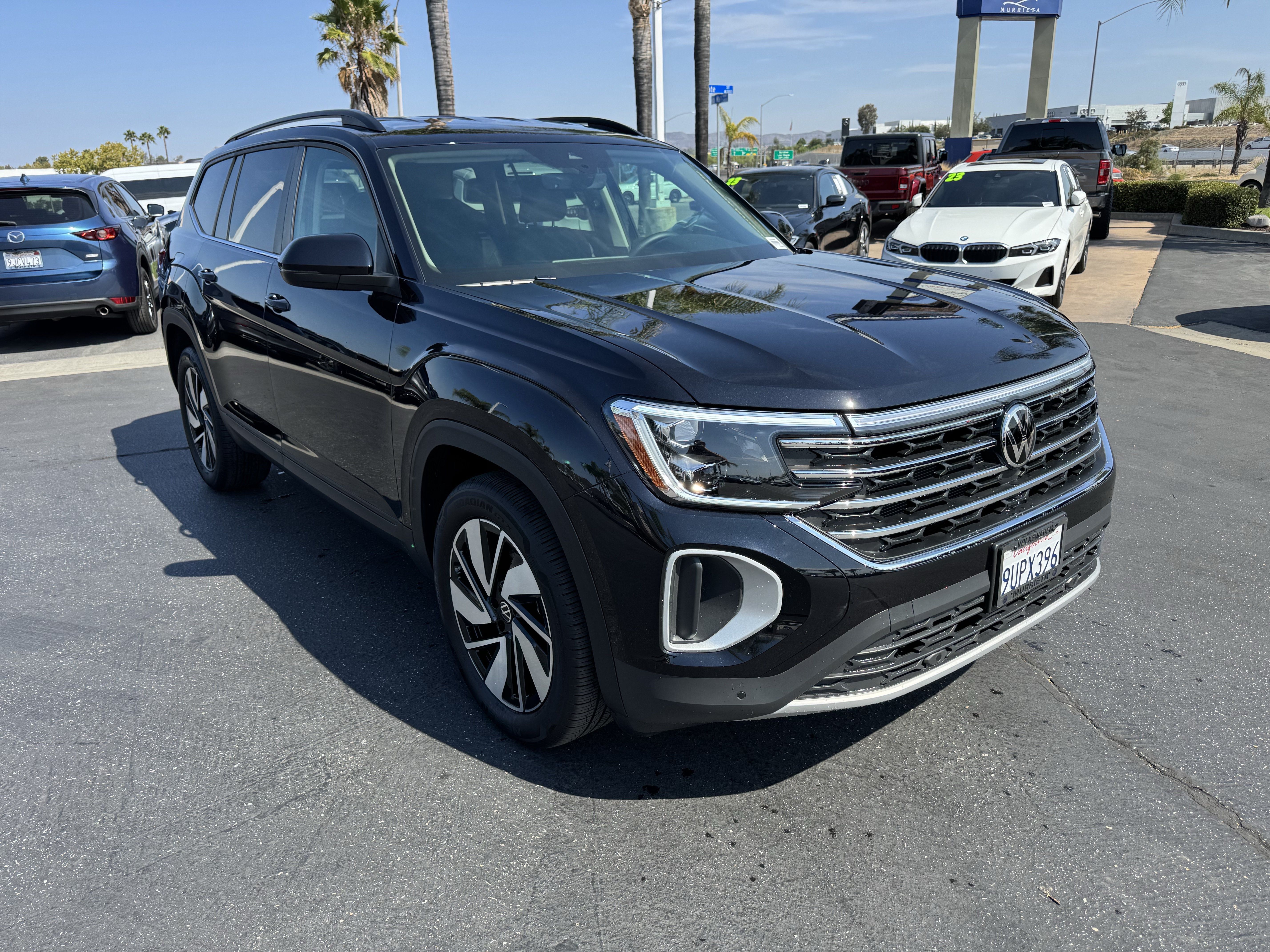 Used 2026 Volkswagen Atlas SE FWD image 2