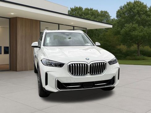 New 2026 BMW X5 sDrive40i w/ Premium Package image 5
