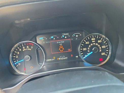 Used 2016 Ford F150 Lariat w/ Equipment Group 502A Luxury image 16