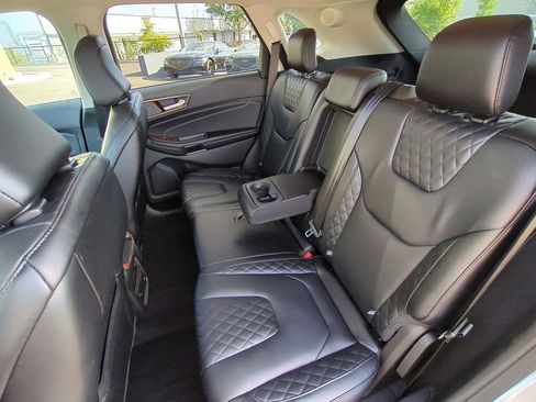 Used 2024 Ford Edge Titanium w/ Equipment Group 301A image 13