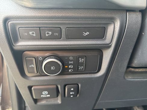 Used 2022 Ford F150 Lariat w/ Equipment Group 502A High image 58