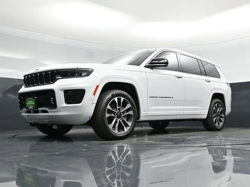 Certified 2022 Jeep Grand Cherokee L Overland w/ Luxury Tech Group IV image 61