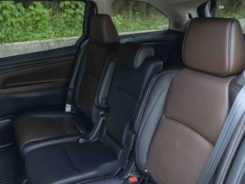 Certified 2025 Honda Odyssey Elite image 18