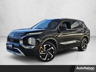 Used 2023 Mitsubishi Outlander SEL video 1