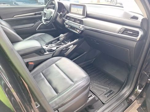 Used 2022 Kia Telluride S FWD image 32