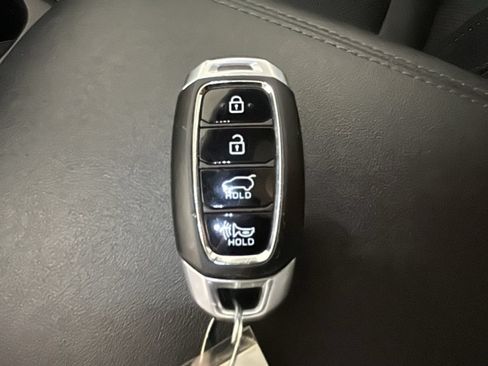 Used 2019 Hyundai Santa Fe AWD image 24