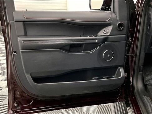 Used 2023 Ford Expedition Max Limited image 19