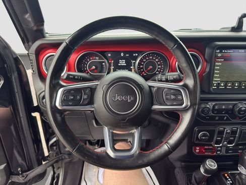 Used 2022 Jeep Wrangler Unlimited Rubicon w/ Cold Weather Group AWD/4WD image 10