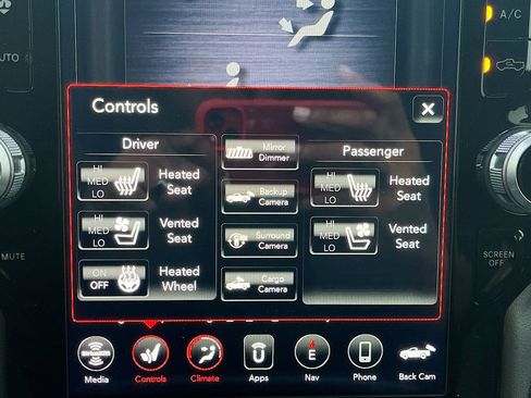 Used 2021 RAM 3500 Laramie AWD/4WD image 20