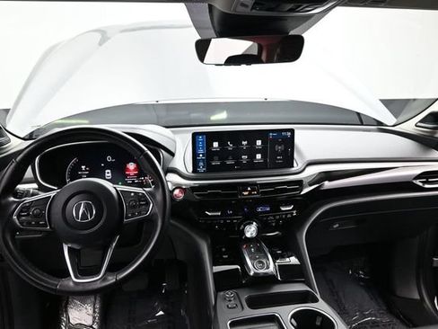 Used 2025 Acura MDX FWD w/ Technology Package image 18