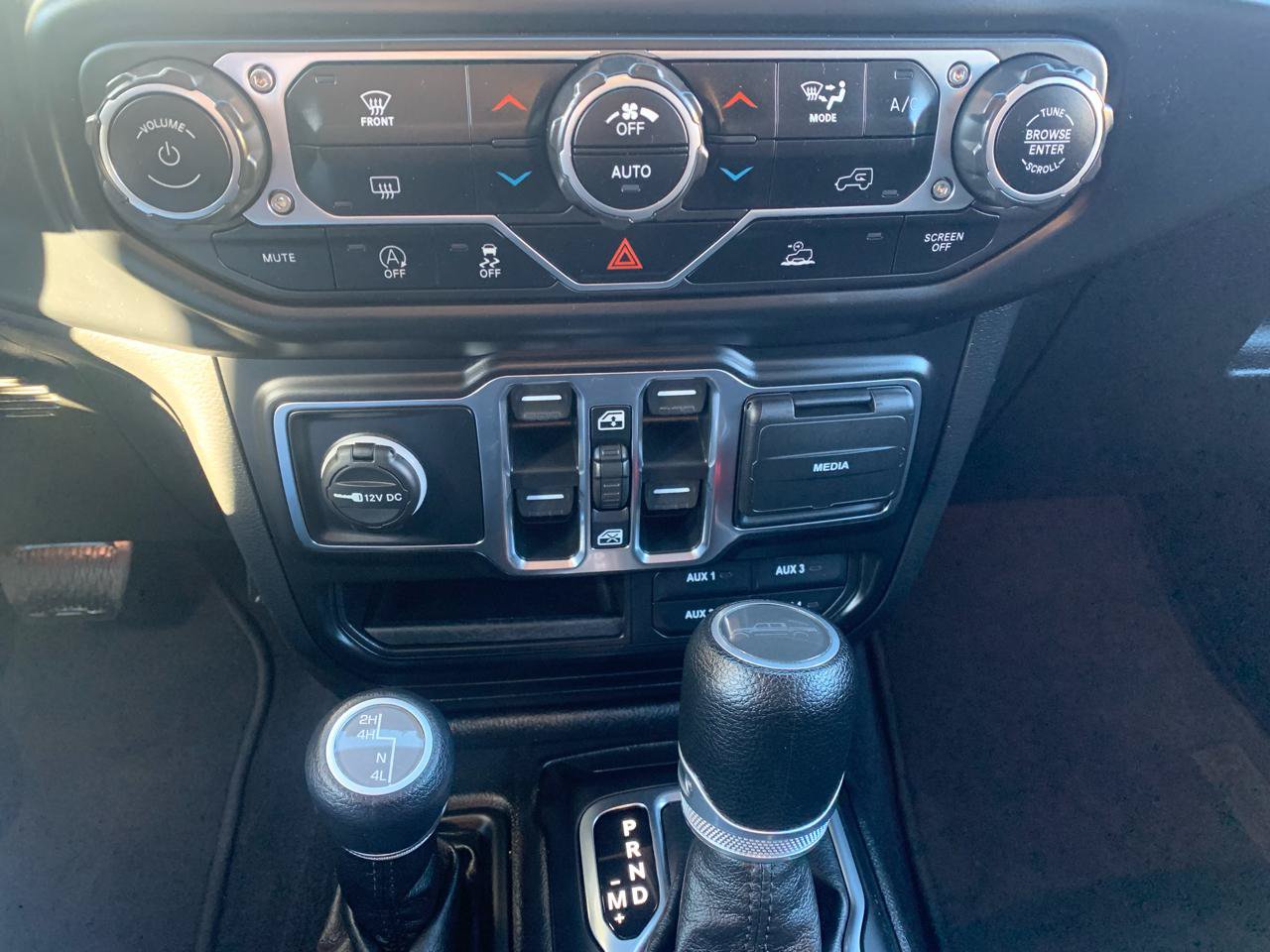 Used 2022 Jeep Gladiator Sport AWD/4WD image 26