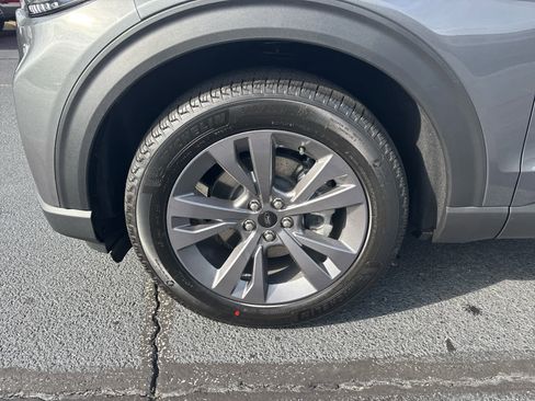 New 2025 Ford Explorer Active w/ Active Comfort Package image 30