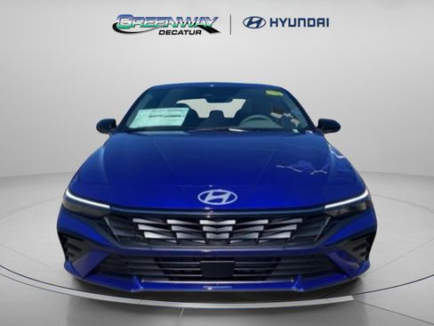 New 2026 Hyundai Elantra SEL Sport Premium FWD image 2