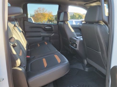Used 2020 GMC Sierra 1500 AT4 w/ Technology Package image 14