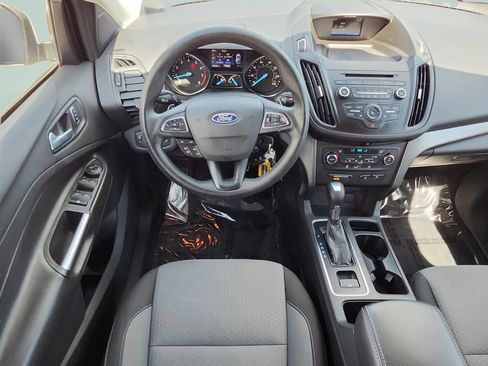 Used 2017 Ford Escape SE image 19