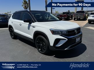 Used 2024 Volkswagen Taos SE w/ Panoramic Sunroof Package FWD video 1