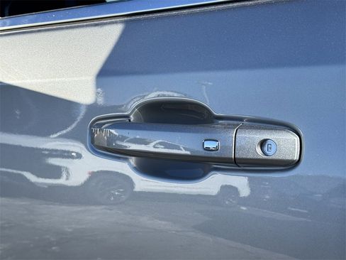 Certified 2025 GMC Sierra 1500 SLE w/ X31 Off-Road Package image 13